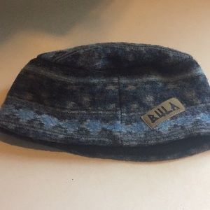 Winter hat 80 %wool blend
